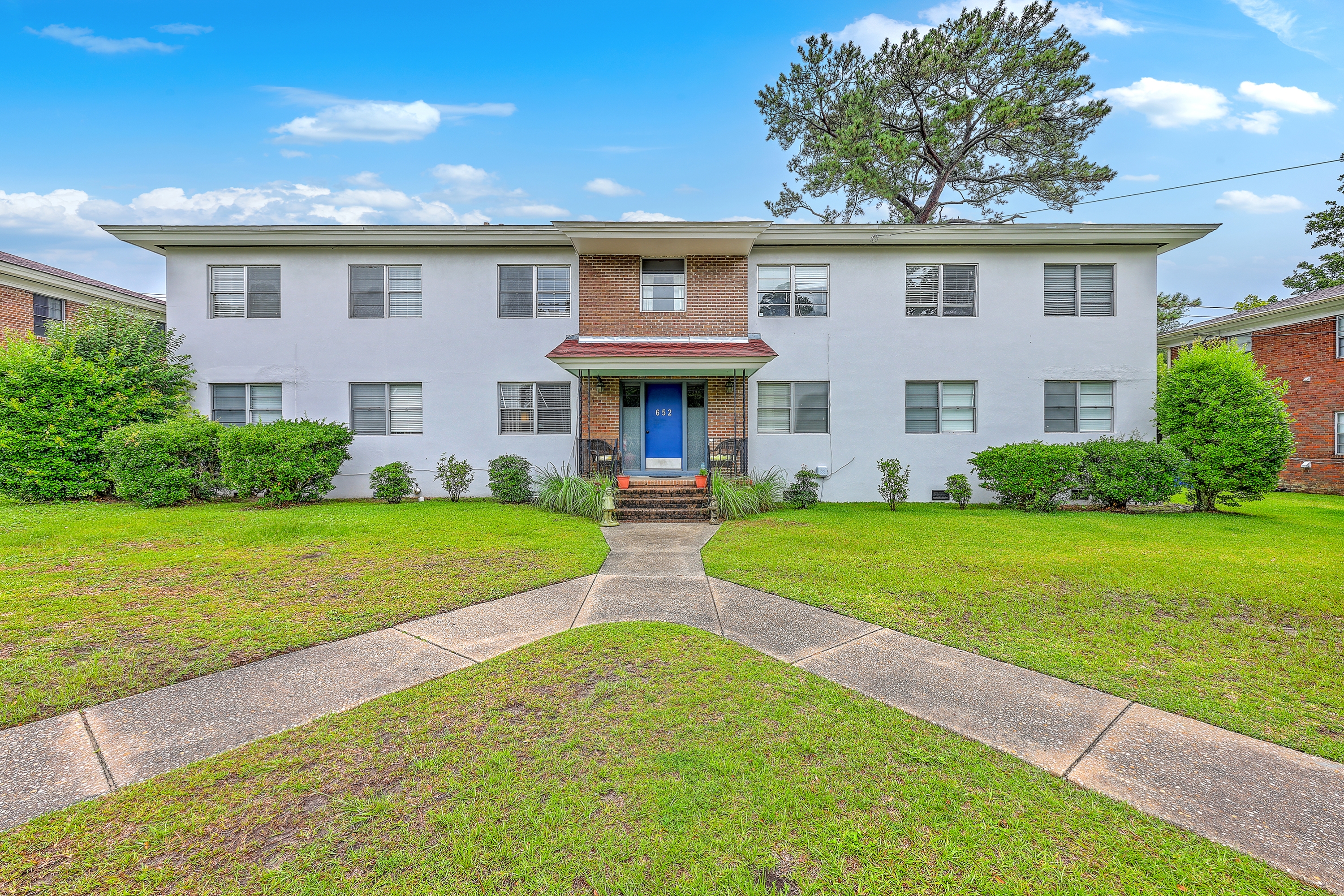 652 Windermere Boulevard